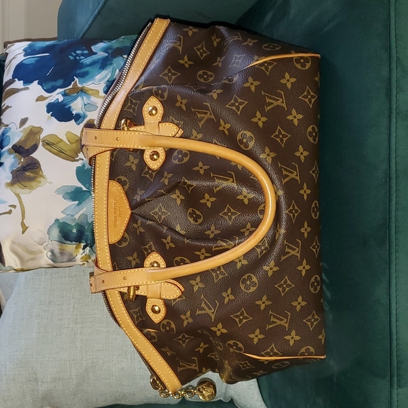 Louis Vuitton Handbags - Louis Vuitton Tivoli GM